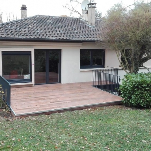 tecnhome-terrasse-bois-composite-24m2-bardage-composite-saint-julien-les-metz